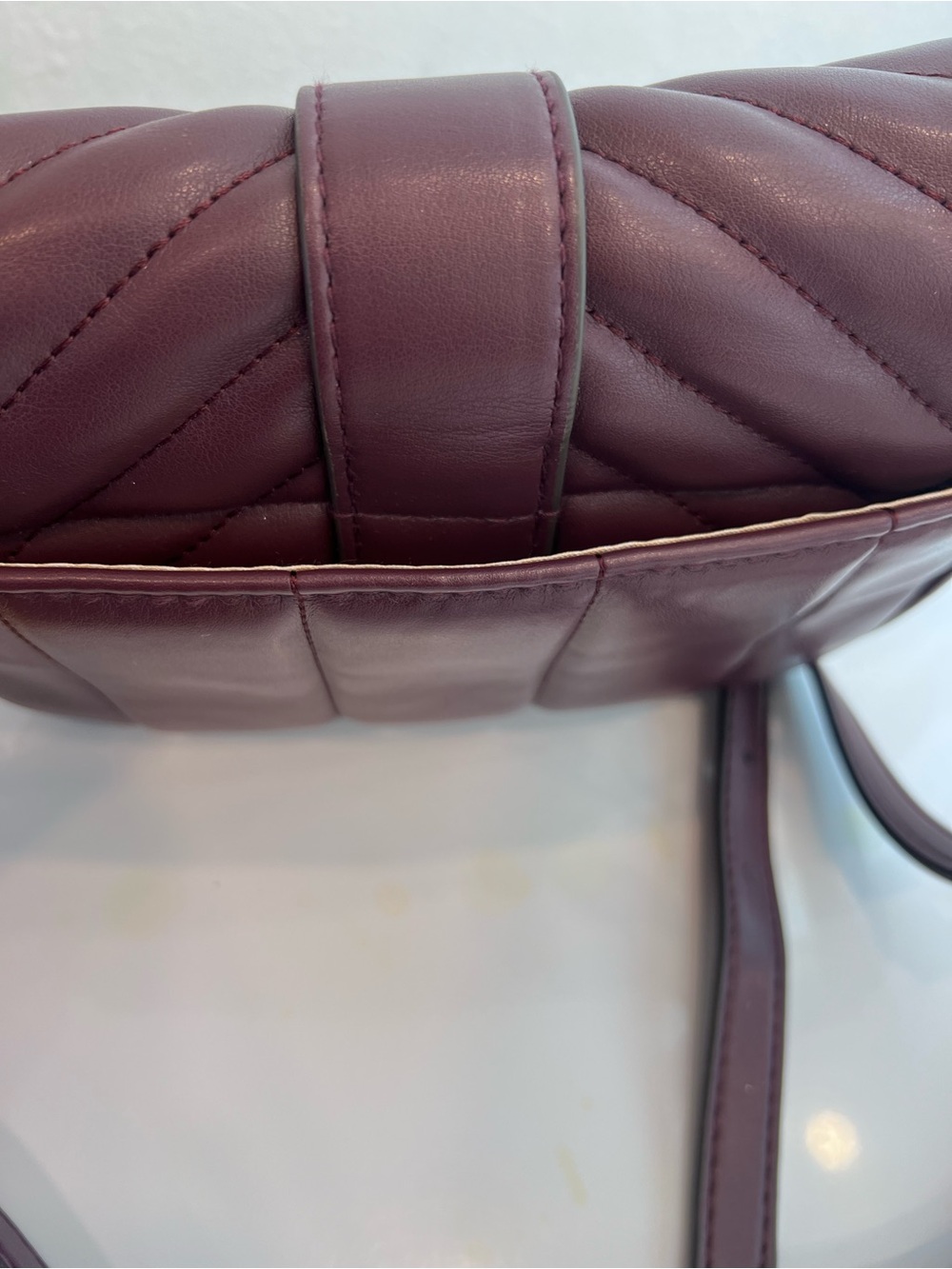 Purple Quilted Chevron Crossbody Bag Gold Chain Strap Plum Small Minimalist Chic - Picture 8 of 16